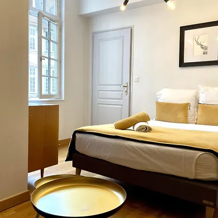 Turgot - Antiguo Palacete Privado - Luminoso Apartamento *