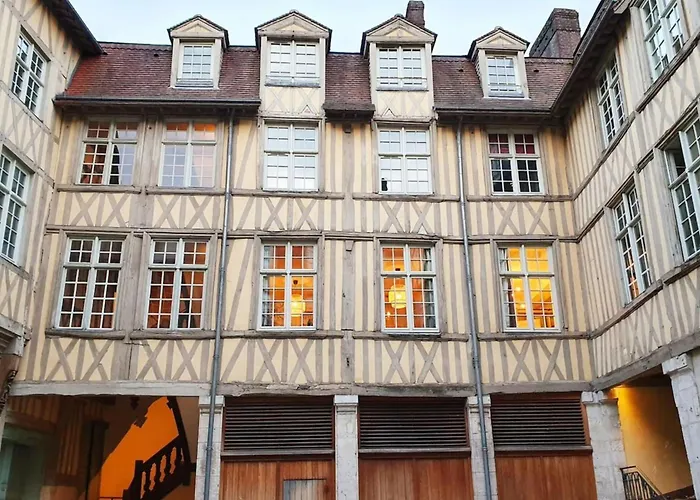 Turgot - Ancien Particulier - Lumineux Apartment