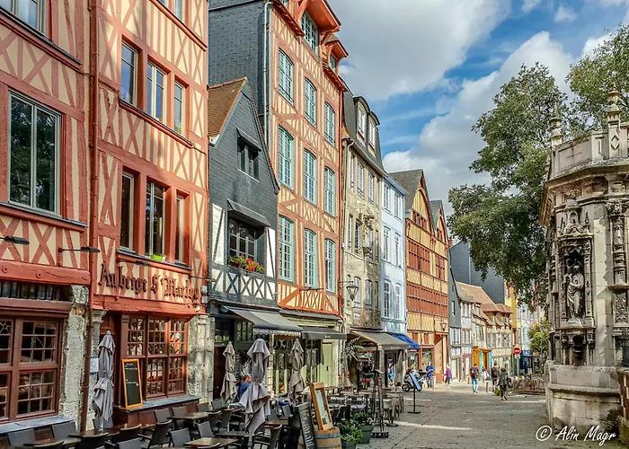 Appartement Turgot - Ancien Particulier - Lumineux *